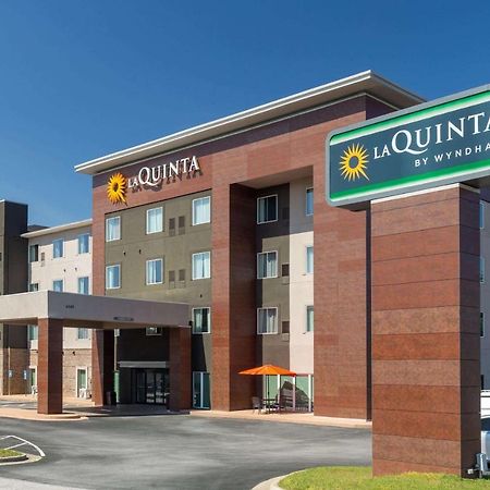 La Quinta Inn & Suites By Wyndham Augusta Fort Eisenhower Buitenkant foto