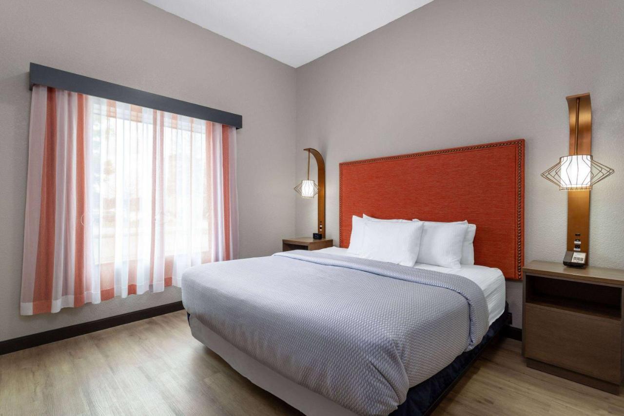 La Quinta Inn & Suites By Wyndham Augusta Fort Eisenhower Buitenkant foto